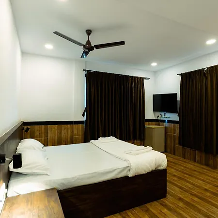 Cozykey Bandra Homestay Mumbai