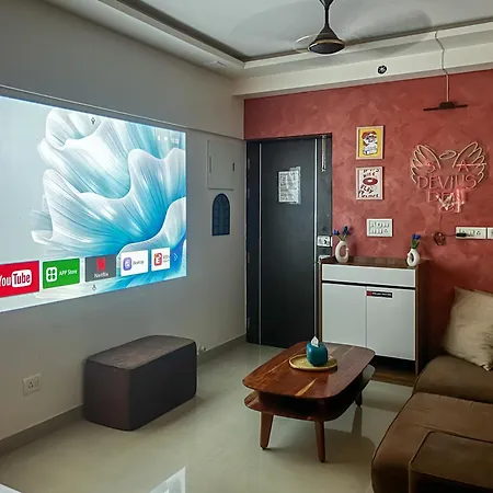 Apartment Arth House! Theatre & Board-game 2bhk In The Sky! *
