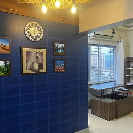 Arth House! Theatre & Board-game 2bhk In The Sky! Mumbai