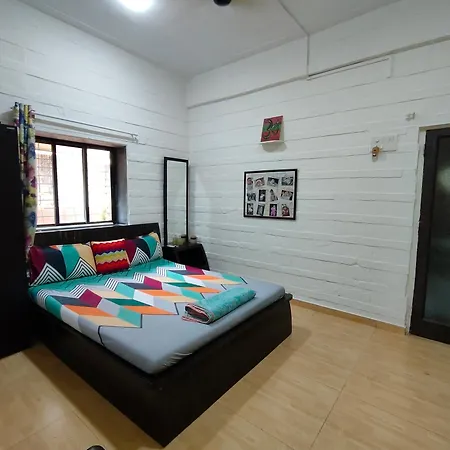 Apartment Seaface Bldg 1bhk 0r 2 Bhk 0r Pvt Luxe Service Flat,