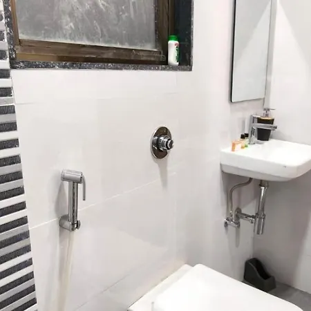 Ivy Urban Cozy 401 Private 1bhk 3 Min Nesco Apartment Mumbai
