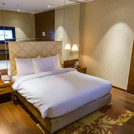 Hotel Niranta Transit Airport - At Arrivals Mumbai