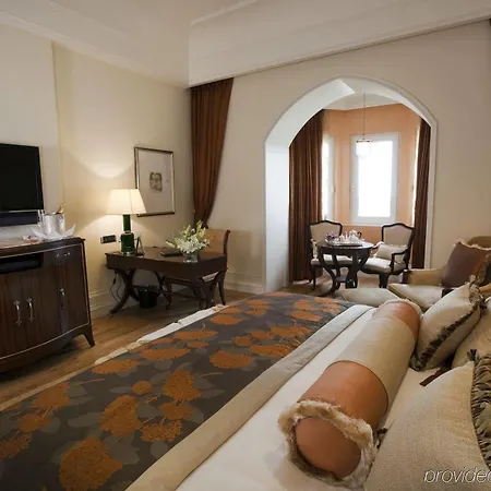 The Taj Mahal Palace, 5* Mumbai