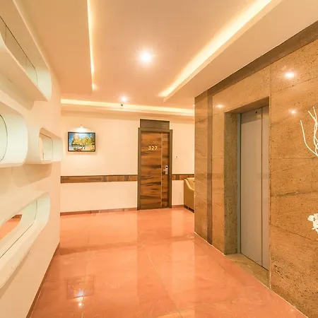 Hotel Bkc - Near Trade Center, Visa Consulate Bkc
