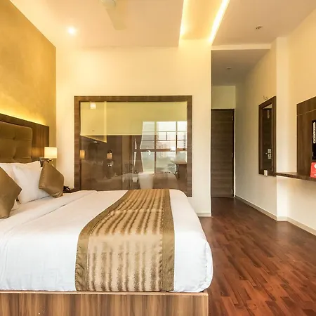 Bkc - Near Trade Center, Visa Consulate Bkc 3*