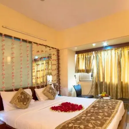 Hotel Yogi Broadway 3*