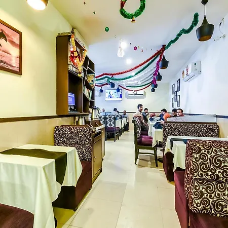 Oyo 3543 Santacruz East 3* Mumbai