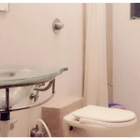 Executive Symphony - Service Bed & Breakfast