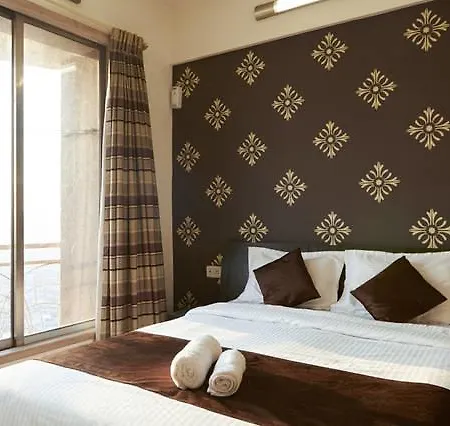 Executive Symphony - Service Bed & Breakfast *