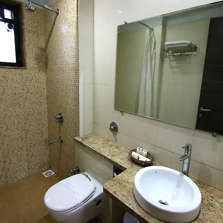 Oyo 489 Powai Hotel 3*