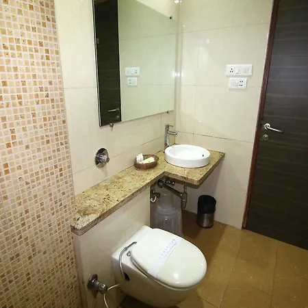 Oyo 489 Powai Hotel