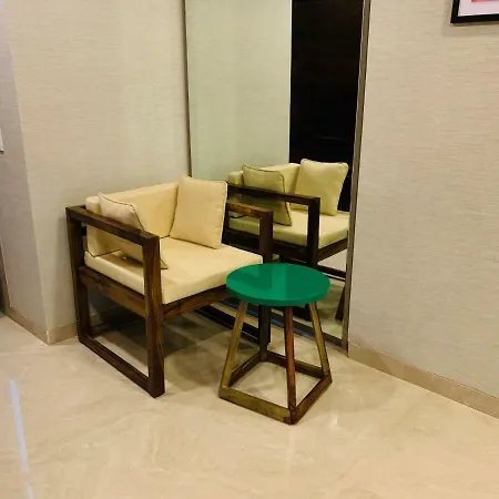 Apartment Theory9 Premium Service Khar *