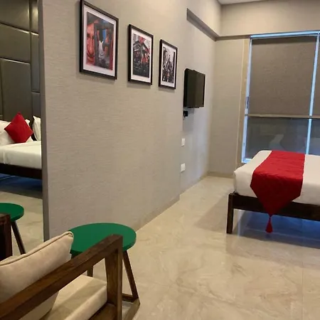 Theory9 Premium Service Khar Apartment