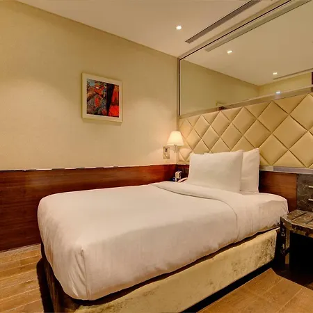 Niranta Transit Hotel Terminal 2 Arrivals/Landside 4*