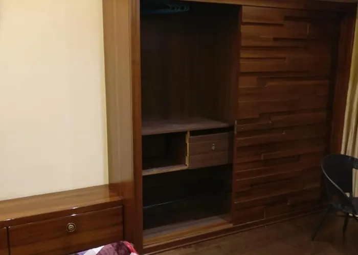 Awesome Room At Bandra - Khar, Mumbai