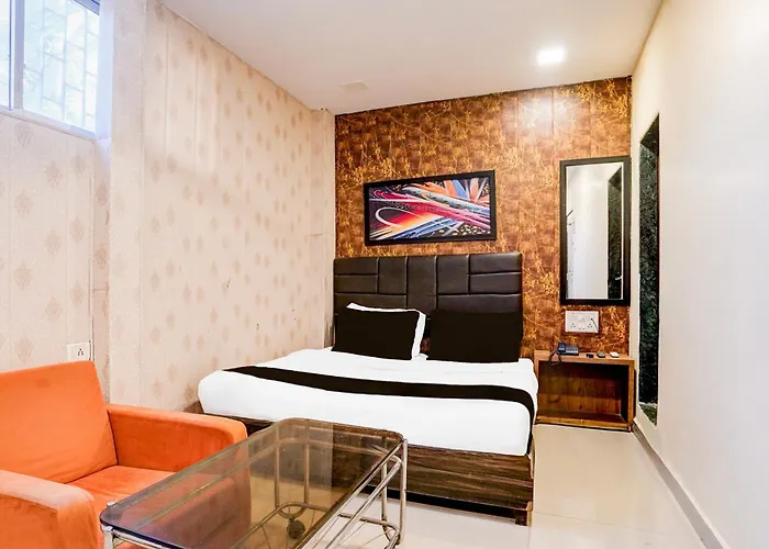 Hotel O Aksa Inn