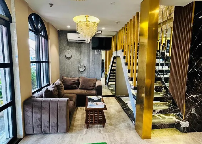 Hotel Dolphin Residency