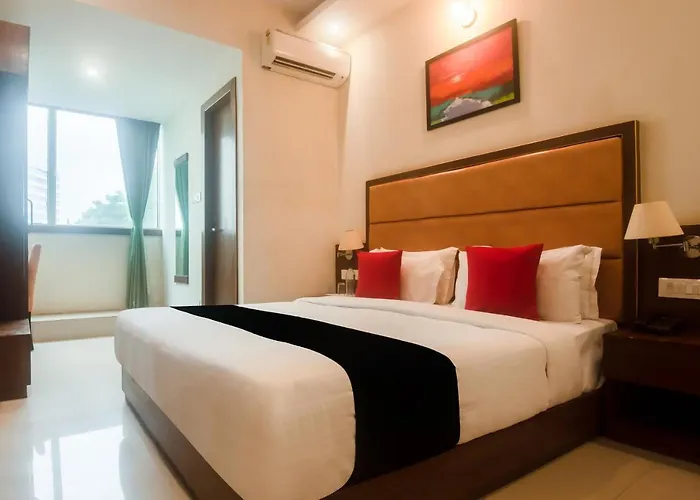 Capital O 60919 Hotel Admiral