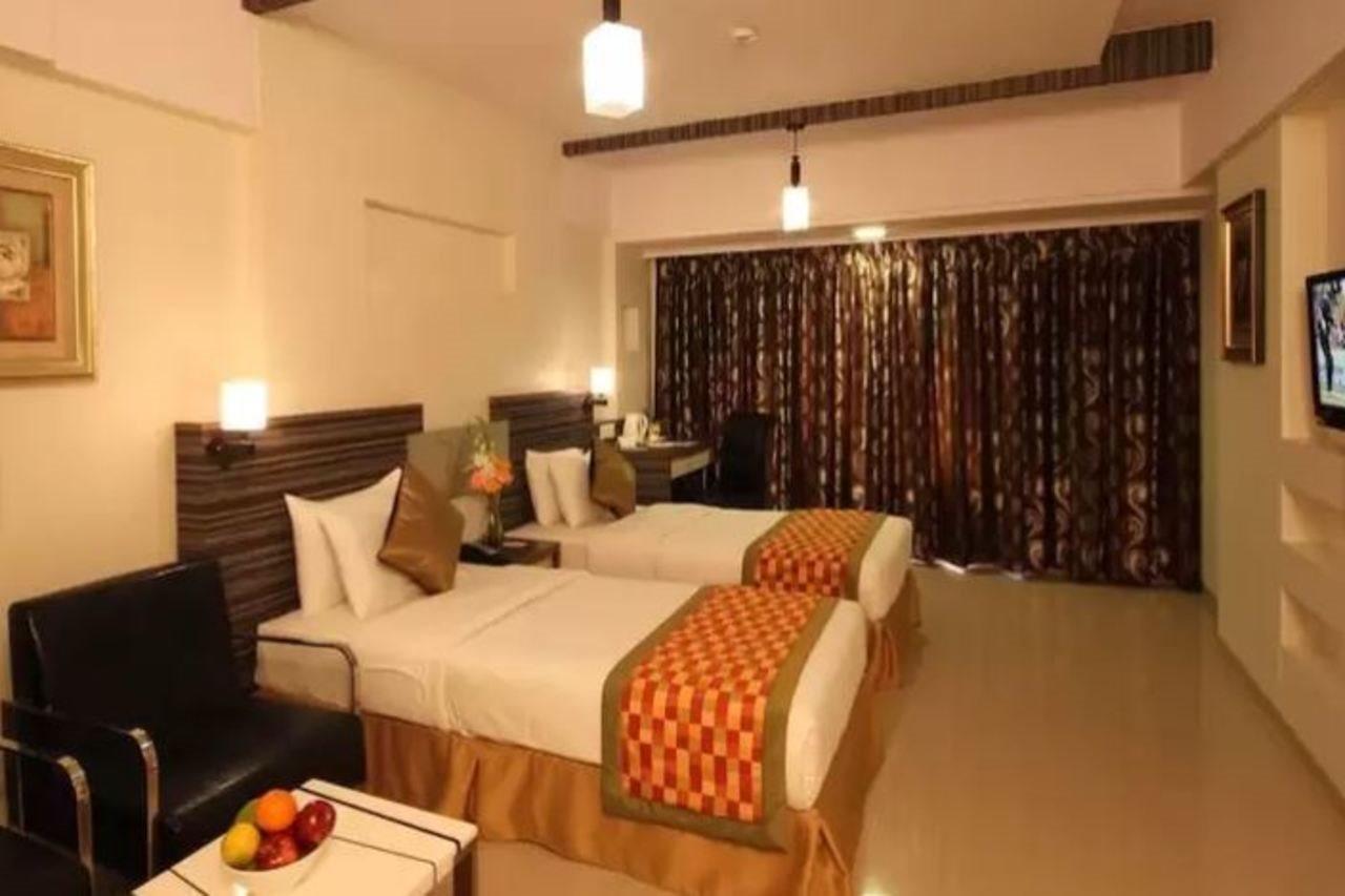 Nestor Hotel, Hotel Bombaim