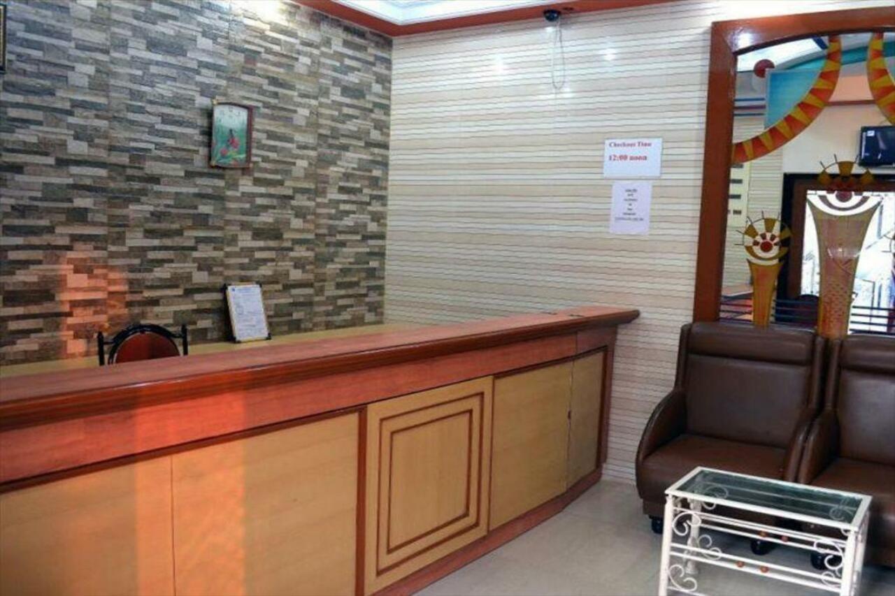 Fabexpress New Deepak - Nr & Csmt Station Bombaim