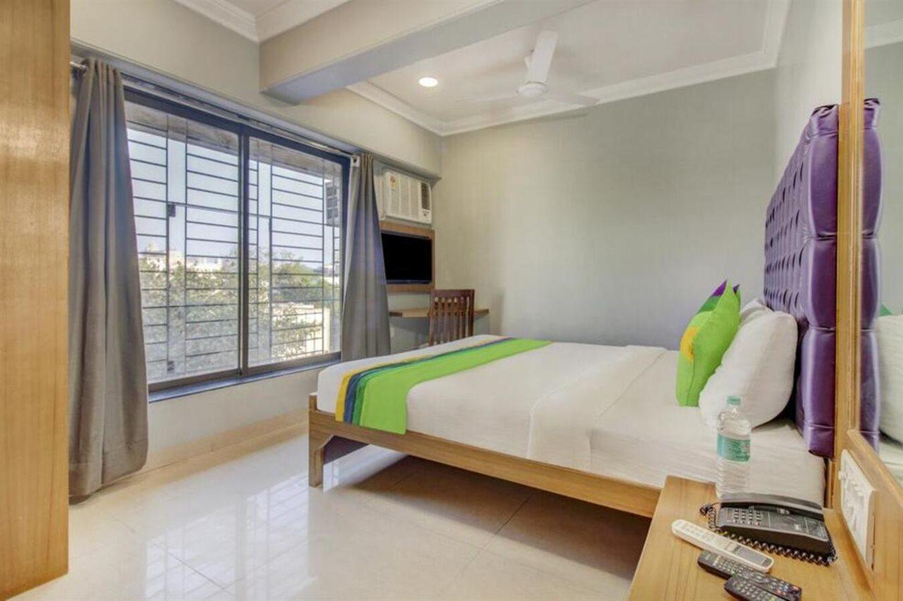 Hotel Treebo Cruz Royale Santacruz West