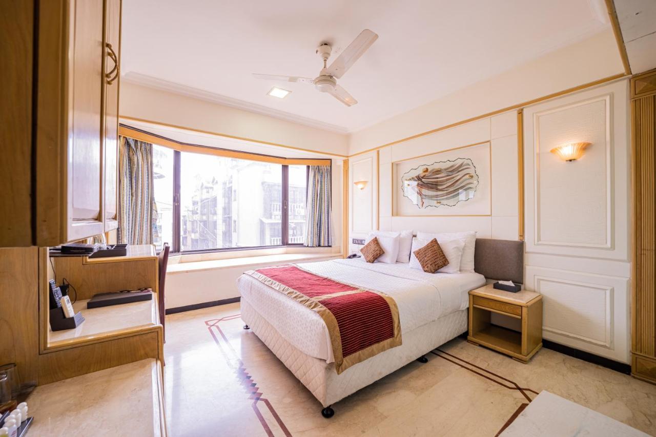 Executive Enclave Hotel
