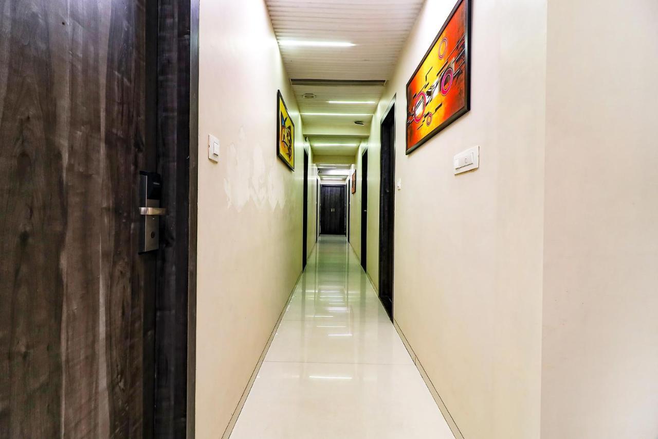 Fabhotel Grand Heritage - Nr Bkc Hotel