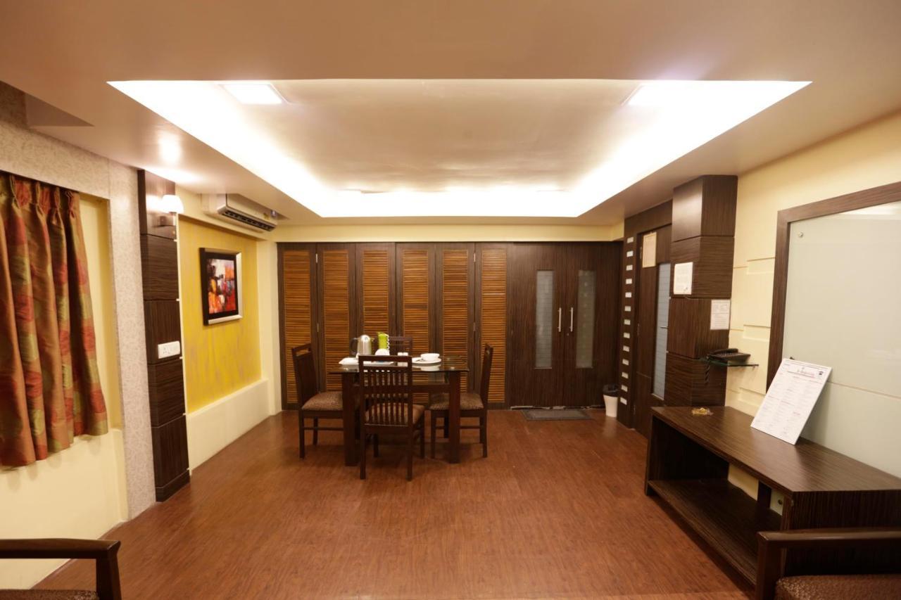 Hotel Metro Palace Bandra Mumbai