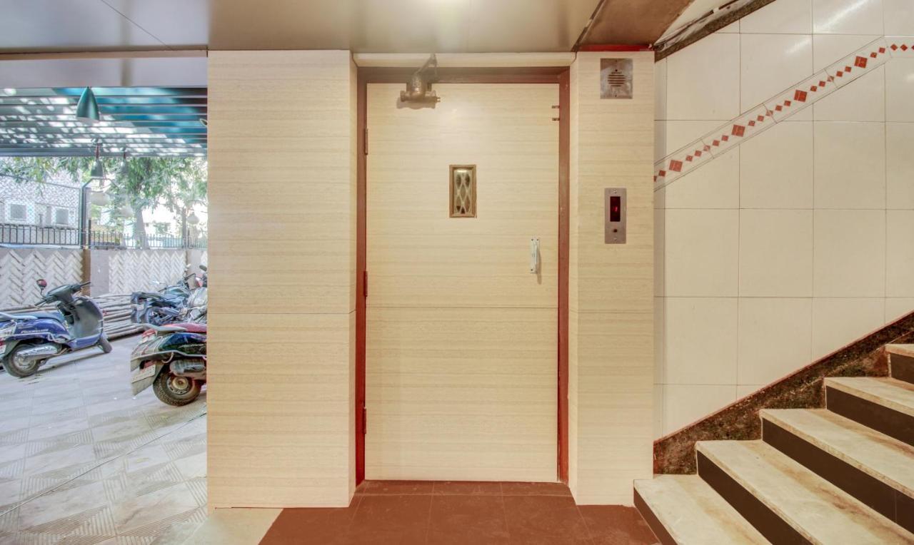 Treebo Cruz Royale Santacruz West Hotel 3*