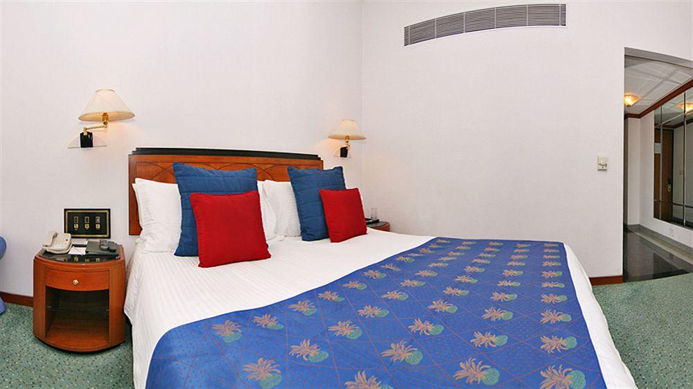 Marine Plaza Hotel Mumbai