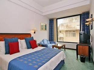 Marine Plaza 5*