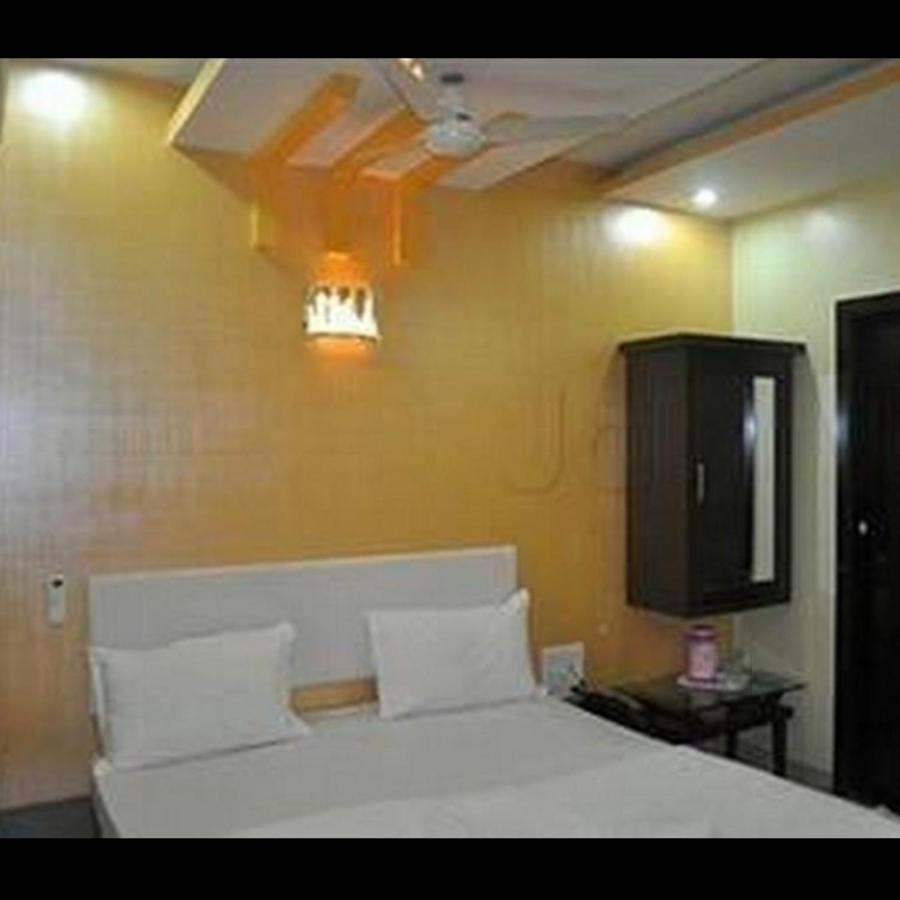 Om Residency 2*