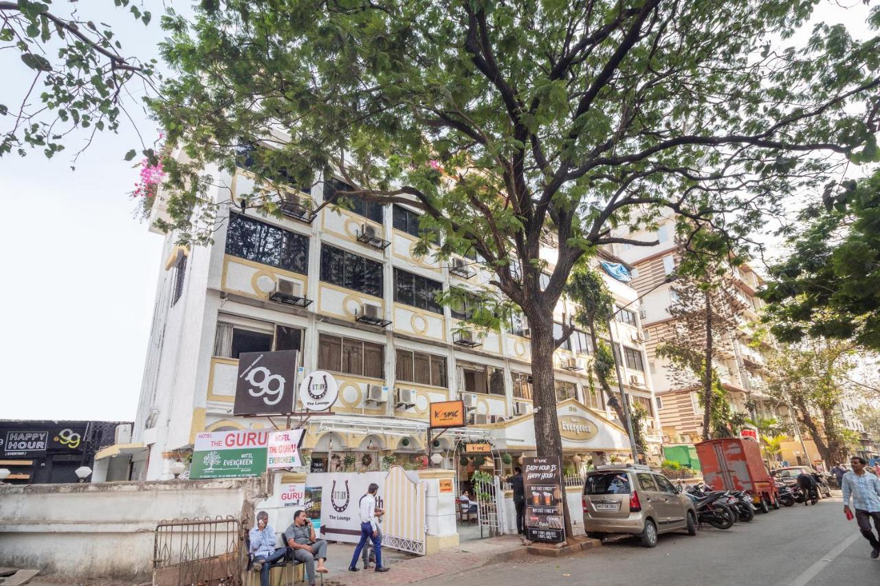 Oyo 71397 Guru 3* Mumbai