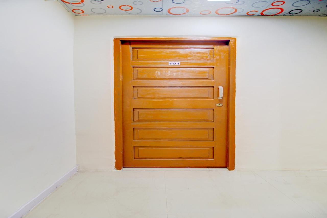 Hotel Oyo Sakinaka Near Chhatrapati Shivaji International Airport Bombaim