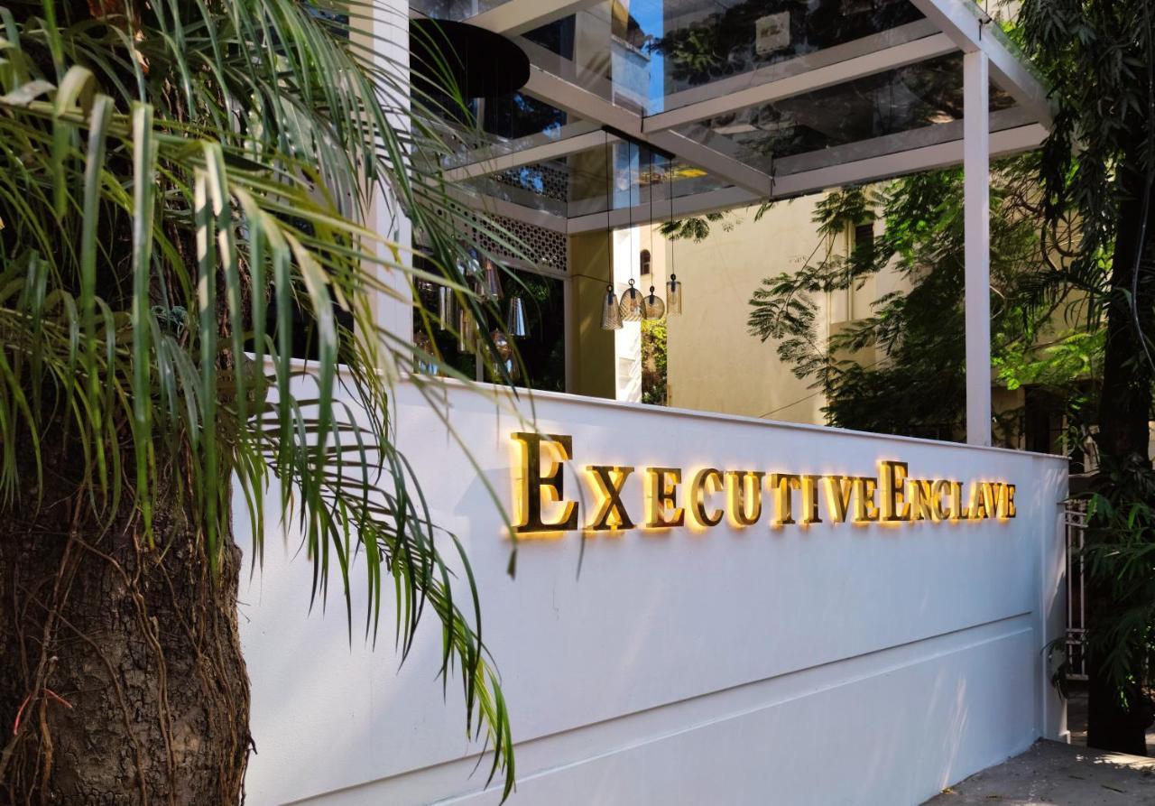 Executive Enclave Hotel 3*