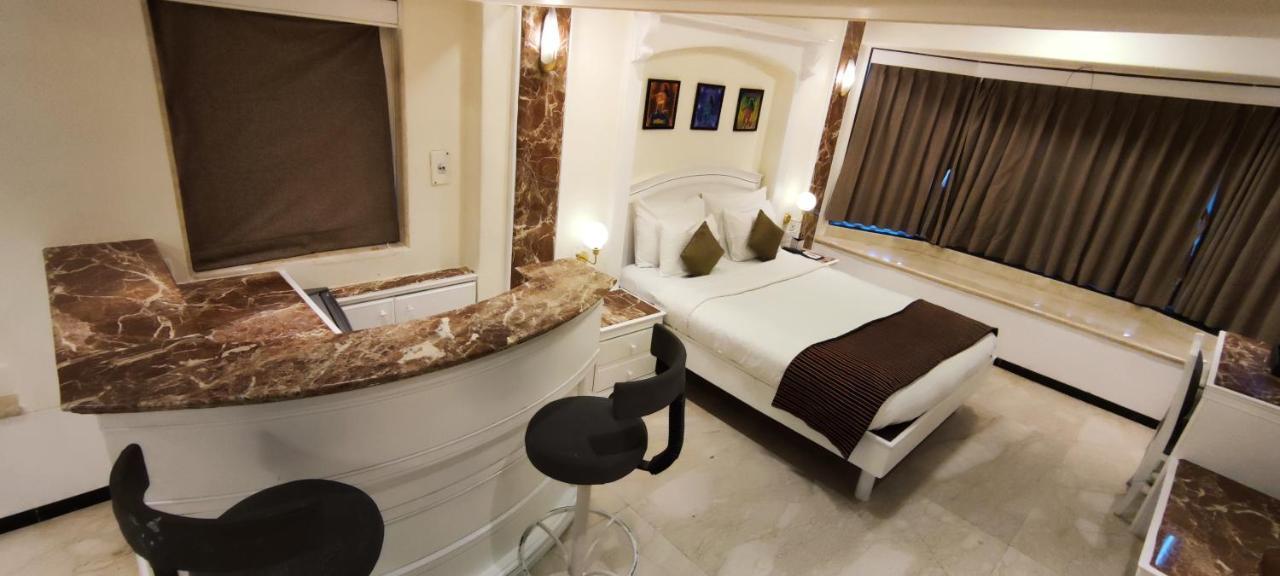 Hotel Executive Enclave