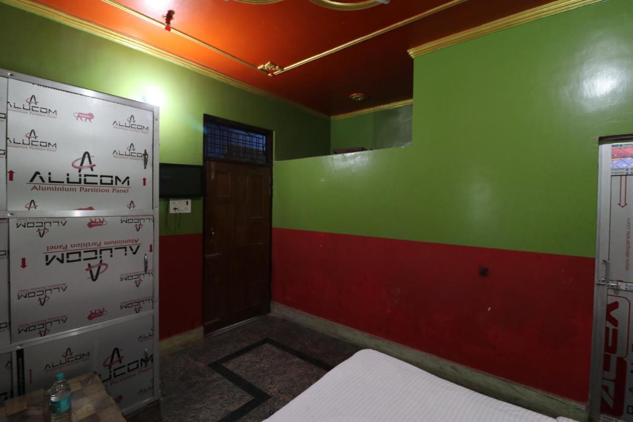 Hotel Oyo 44090 Classic Residency 3*