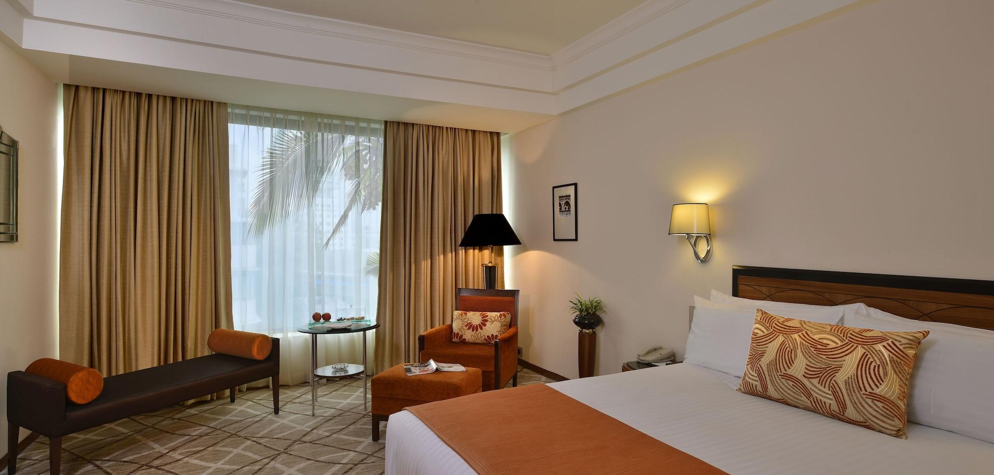 Marine Plaza 5*