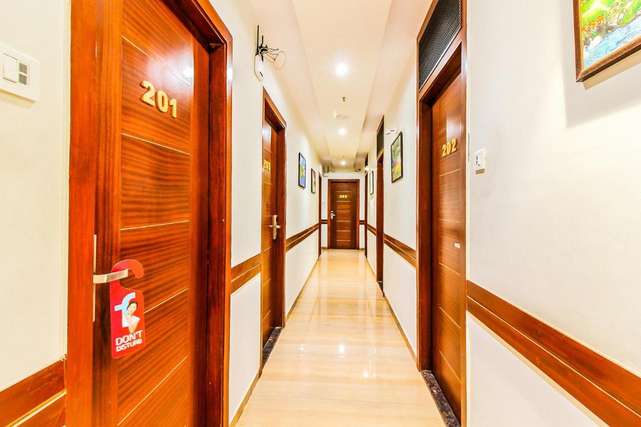Hotel Fabhotel Empire - Nr International Airport 3*