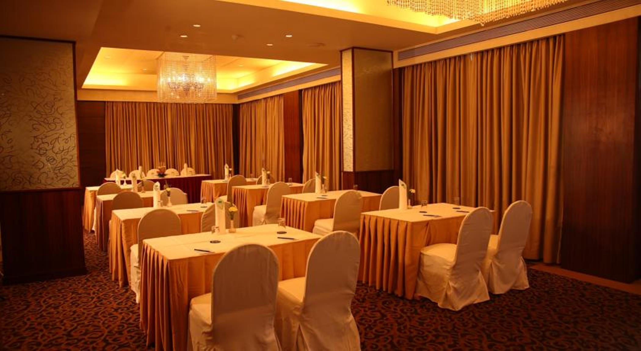 Sun-n-sand Juhu Hotel