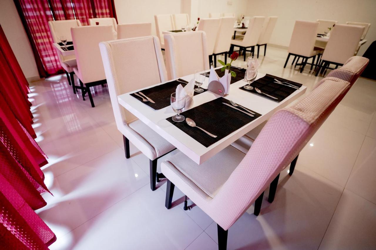 Hotel Summer Sand 5* Bombaim