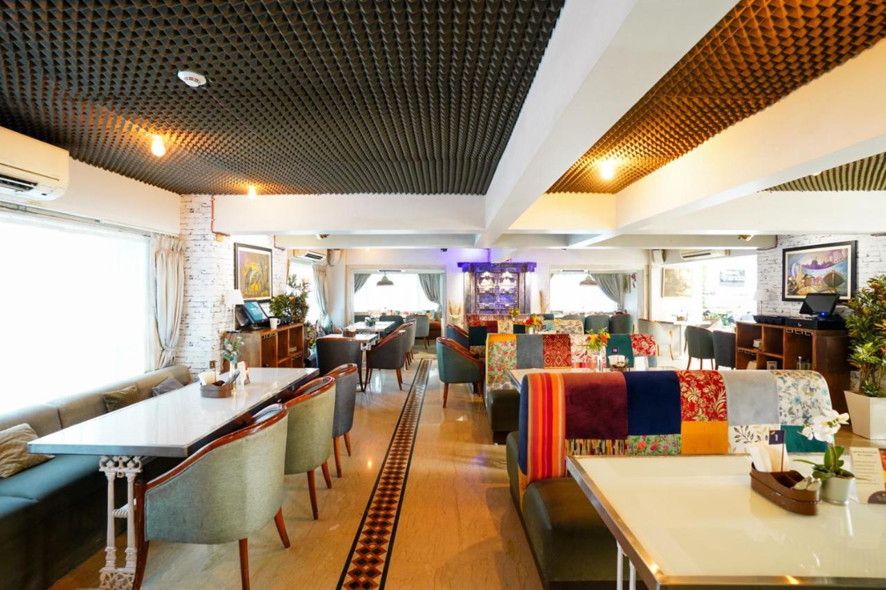 Bloom Boutique L Bandra Mumbai