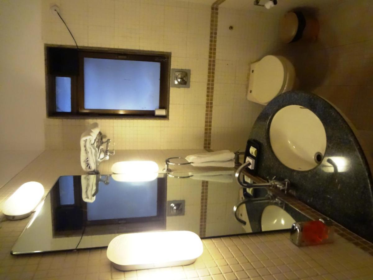 Nestor Hotel, Hotel Bombaim