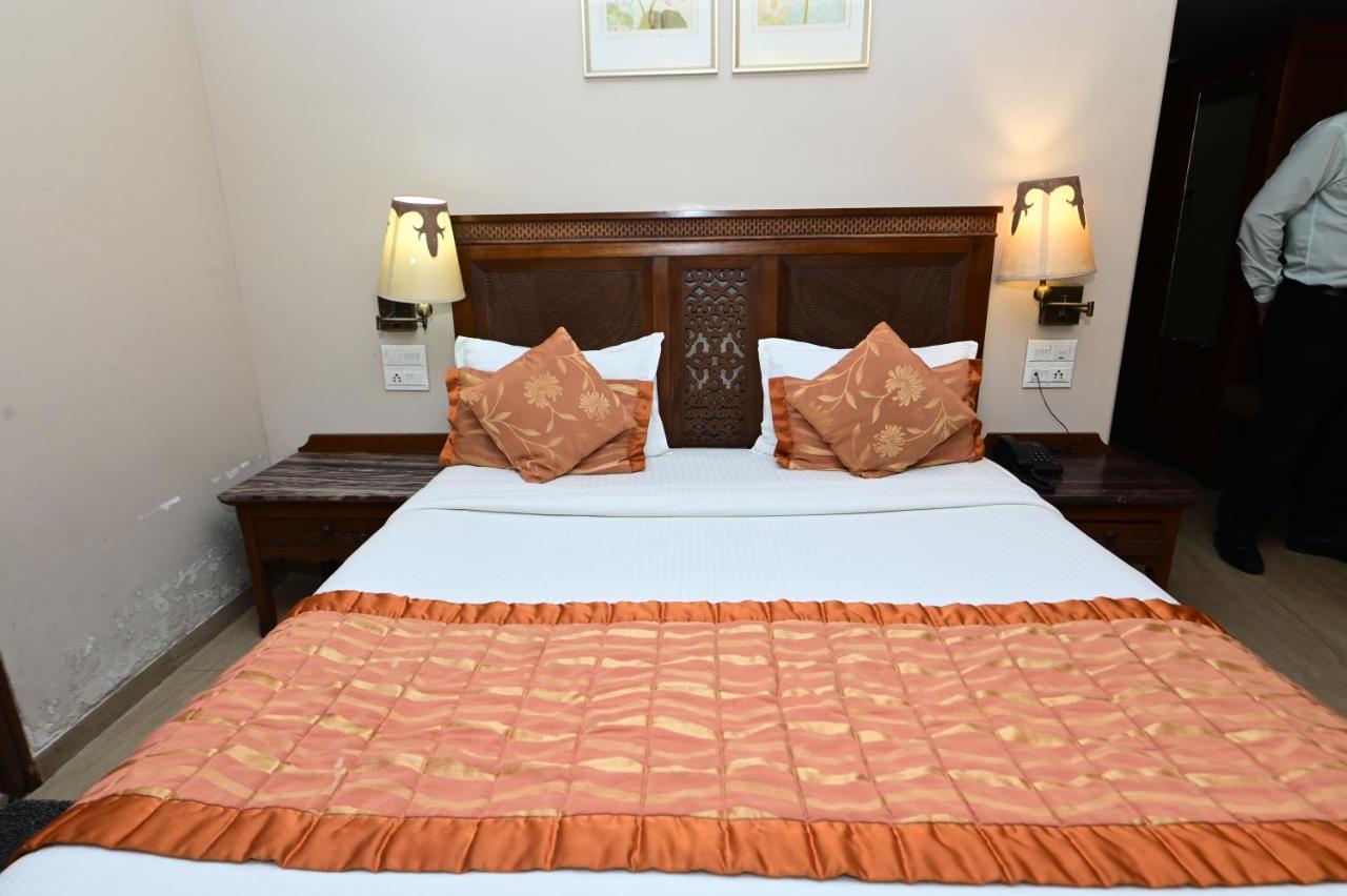 Sai Hotel 3*
