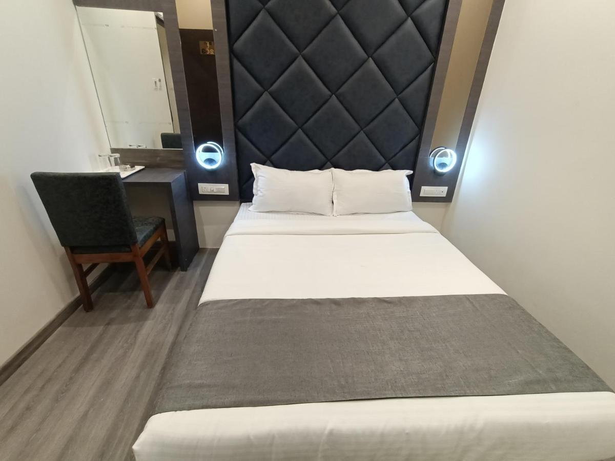 Classio Andheri - Near Dn Nagar Metro Station Hotel 3*