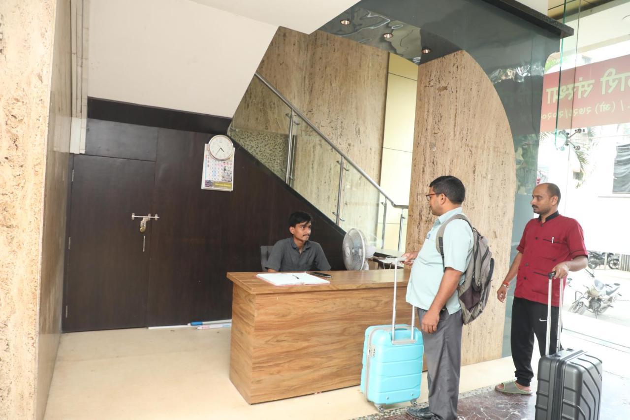 Shiv Leela Grand Hotel 2*