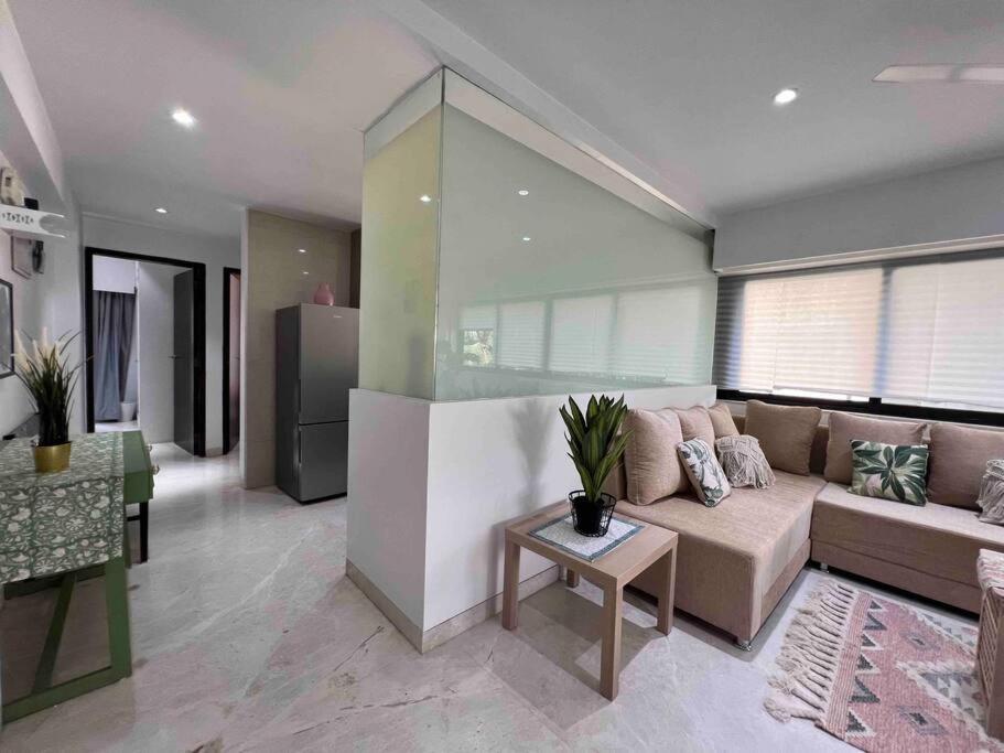 Apartamento Kakad Classic 5, 16th Rd, Pali Village, Khar West By Connekt Homes Bombaim