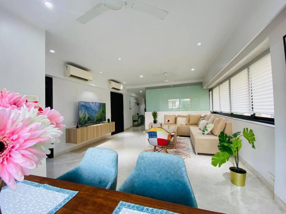Apartamento Kakad Classic 5, 16th Rd, Pali Village, Khar West By Connekt Homes Bombaim