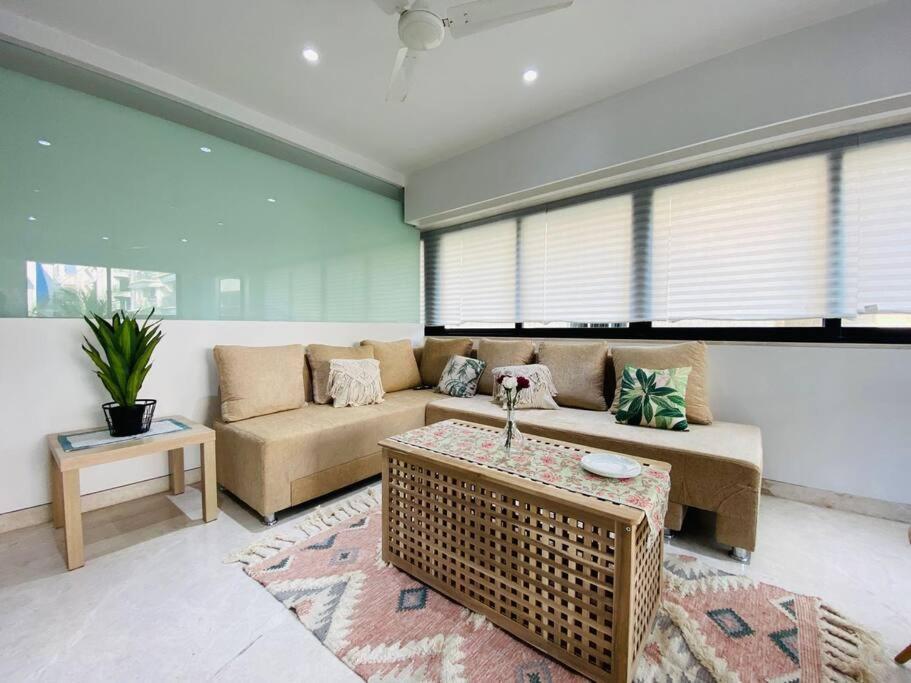 Kakad Classic 5, 16th Rd, Pali Village, Khar West By Connekt Homes Bombaim