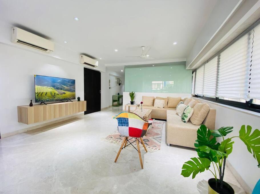 Apartamento Kakad Classic 5, 16th Rd, Pali Village, Khar West By Connekt Homes Bombaim